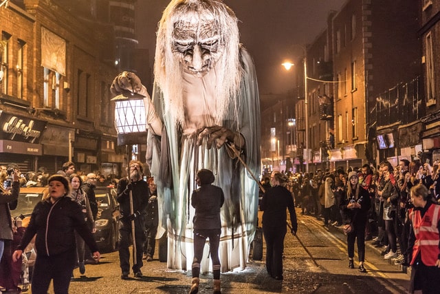 Pronounce “Samhain,” “Oíche Shamhna” and many more Gaelic phrases for Halloween by playing the soundbites in <a href="https://www.bitesize.irish/blog/oiche-shamhna-halloween-2/" target="_blank">“Irish Language Phrases for Oíche Shamhna (Halloween).”</a> Photo of Halloween Parade in Dublin (Presented by MACNAS) Photo by William Murphy <a href="https://creativecommons.org/licenses/by-sa/2.0/" target="_blank">CC BY-SA 2.0</a>.